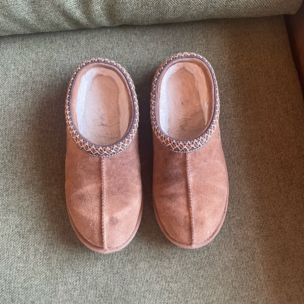 Ugg Tasman